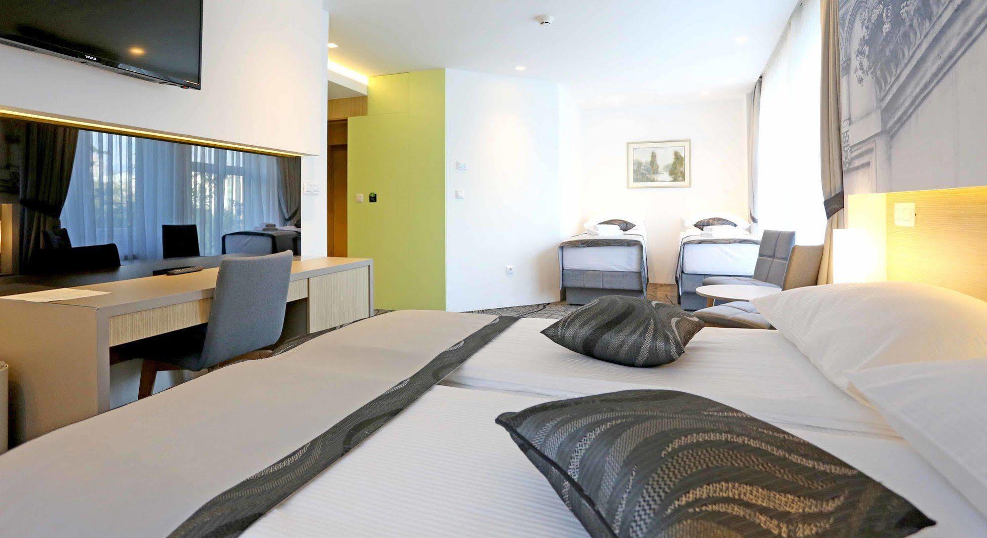 Hotel Grad Сараево Экстерьер фото